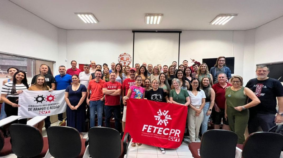 Contraf-CUT realiza em Londrina curso de formação para novos dirigentes