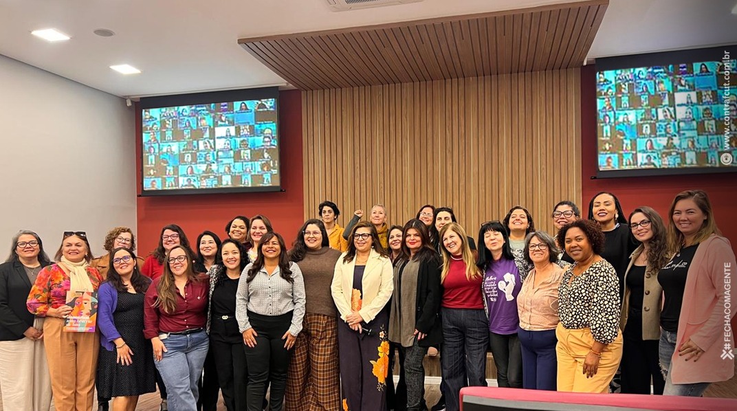 Conferência Livre de Mulheres do Ramo Financeiro elegeu representantes que defenderão propostas da categoria por igualdade salarial