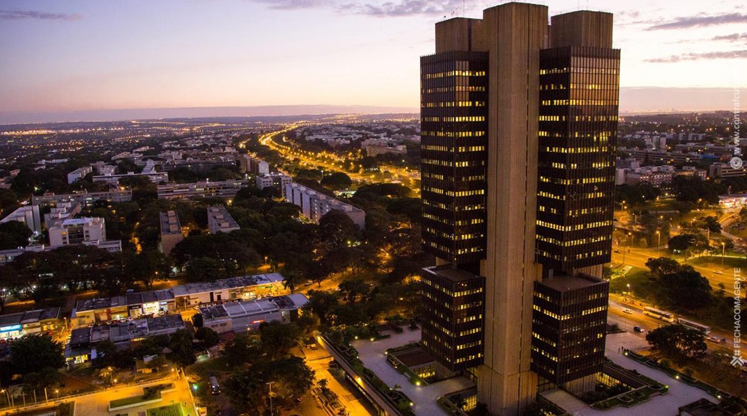 Dossiê Fintechs: as manobras cambiais no Banco Central de Campos Neto